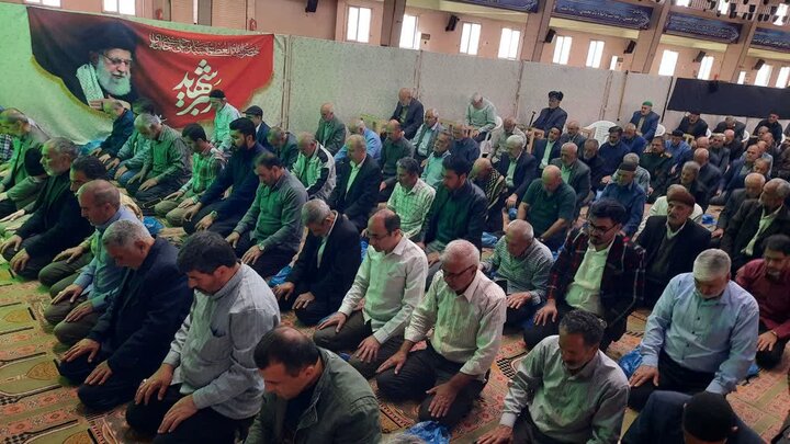 تصاویر/اقامه نماز عبادی سیاسی جمعه در خمین
