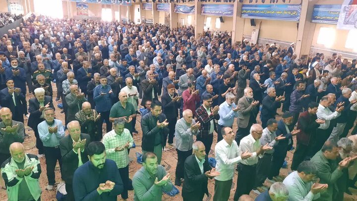تصاویر/اقامه نماز عبادی سیاسی جمعه در خمین
