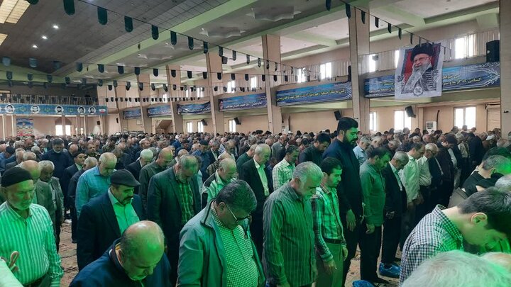 تصاویر/اقامه نماز عبادی سیاسی جمعه در خمین