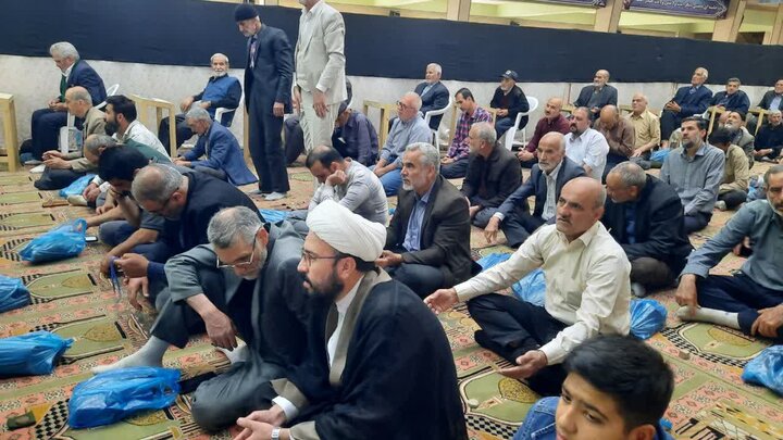 تصاویر/اقامه نماز عبادی سیاسی جمعه در خمین