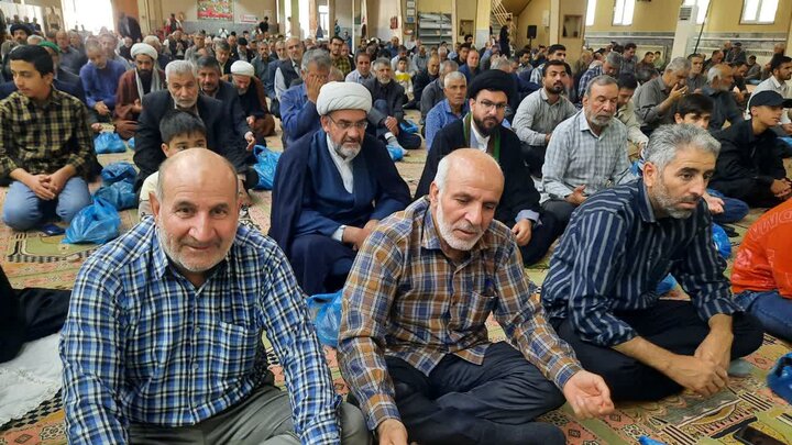 تصاویر/اقامه نماز عبادی سیاسی جمعه در خمین
