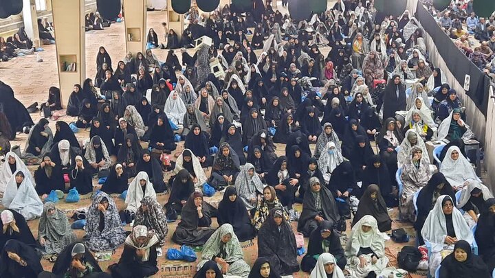 تصاویر/اقامه نماز عبادی سیاسی جمعه در خمین