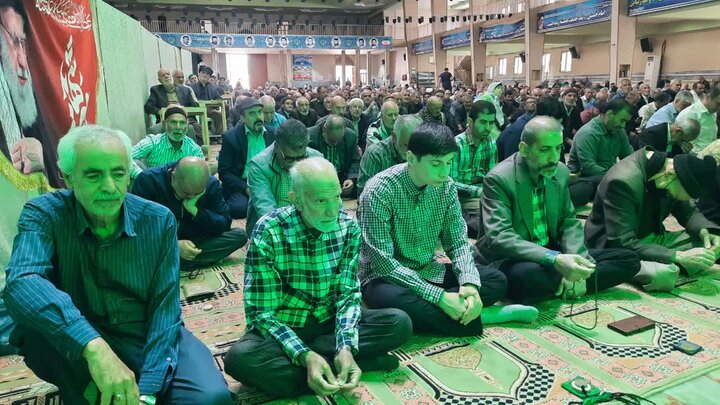تصاویر/اقامه نماز عبادی سیاسی جمعه در خمین