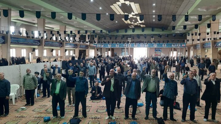 تصاویر/اقامه نماز عبادی سیاسی جمعه در خمین