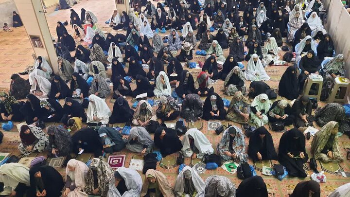 تصاویر/اقامه نماز عبادی سیاسی جمعه در خمین