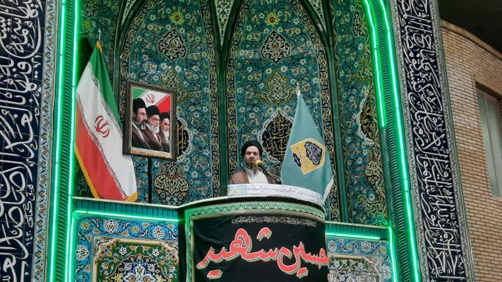 تصاویر/اقامه نماز عبادی سیاسی جمعه در خمین