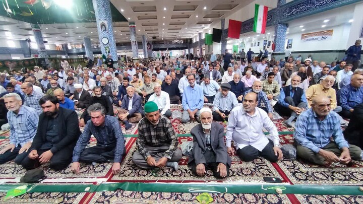 تصاویر| نماز جمعه عبادی سیاسی بیرجند
