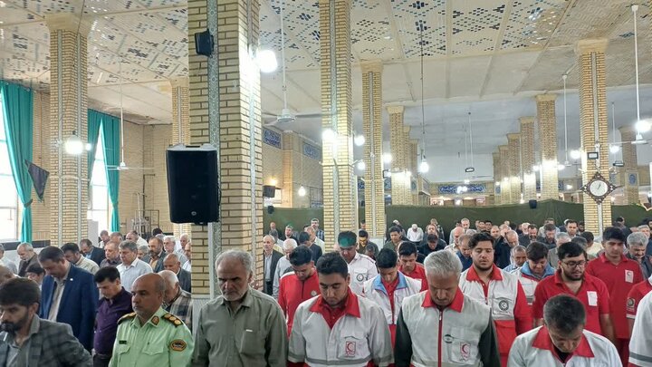 تصاویر/اقامه نماز عبادی سیاسی جمعه در زرندیه