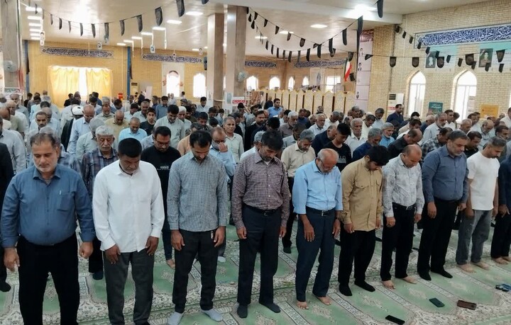 نماز جمعه دیر به روایت تصویر