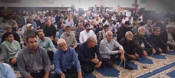 تصاویر/ اقامه نمازجمعه شهر نرماشیر