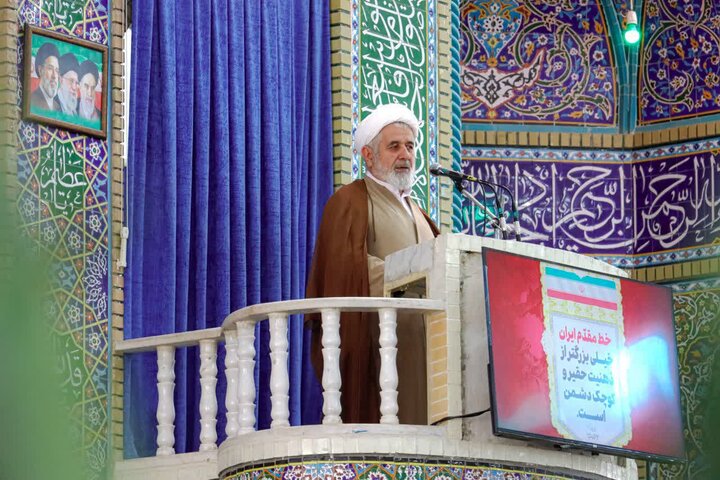 تصاویر/ اقامه نمازجمعه شهر کرمان