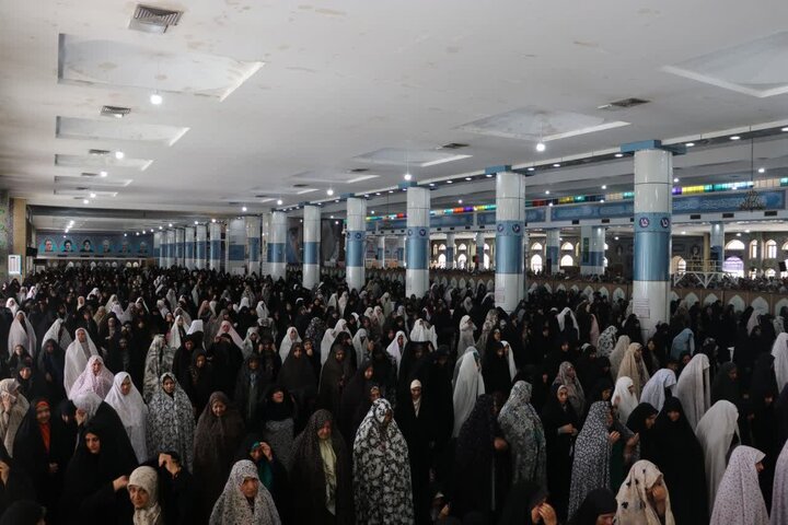 تصاویر/ اقامه نمازجمعه شهر کرمان