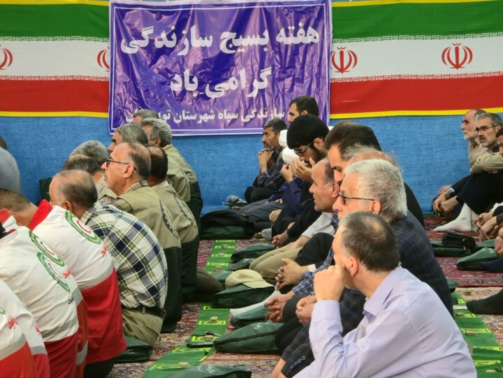 تصاویر / اقامه نماز جمعه در تویسرکان