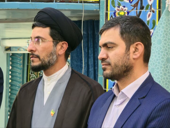 تصاویر / اقامه نماز جمعه در تویسرکان