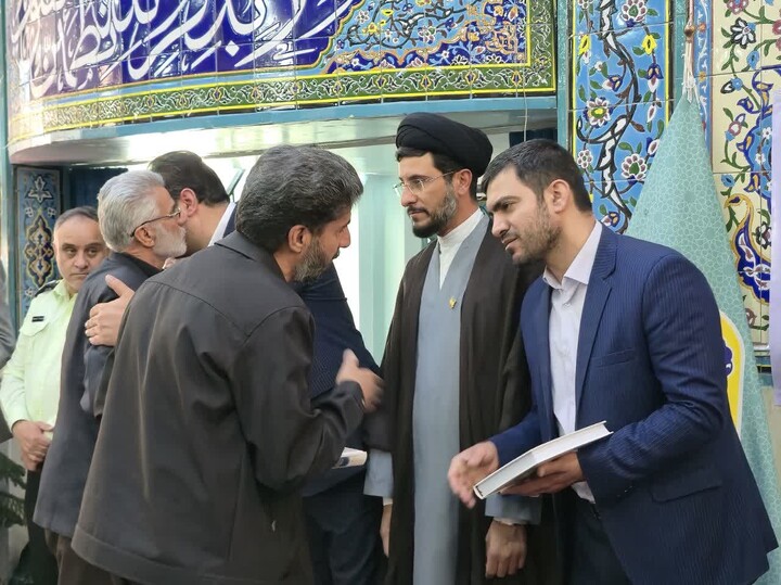 تصاویر / اقامه نماز جمعه در تویسرکان