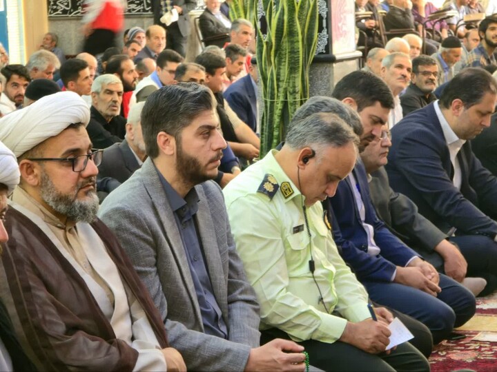 تصاویر / اقامه نماز جمعه در تویسرکان