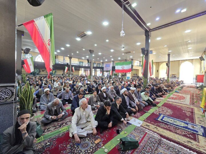 تصاویر / اقامه نماز جمعه در تویسرکان