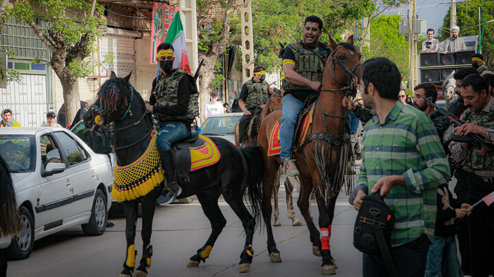تصاویر/رژه سوارکاران شهر بهار به همت گروه جهادی آیت‌الله بهاری برگزار شد