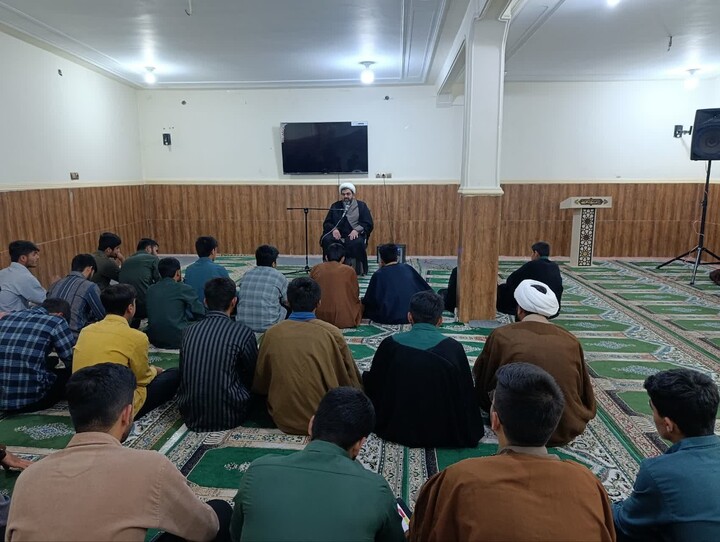 تصاویر/دیدار مدیر حوزه علمیه خوزستان با طلاب مدرسه علمیه امام جعفر صادق(ع)