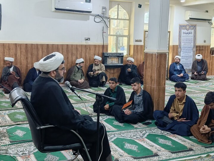 تصاویر/دیدار مدیر حوزه علمیه خوزستان با طلاب مدرسه علمیه امام جعفر صادق(ع)