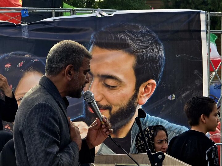 تصاویر/مراسم چهلمین روز شهادت شهید حسین امیدواری در اراک