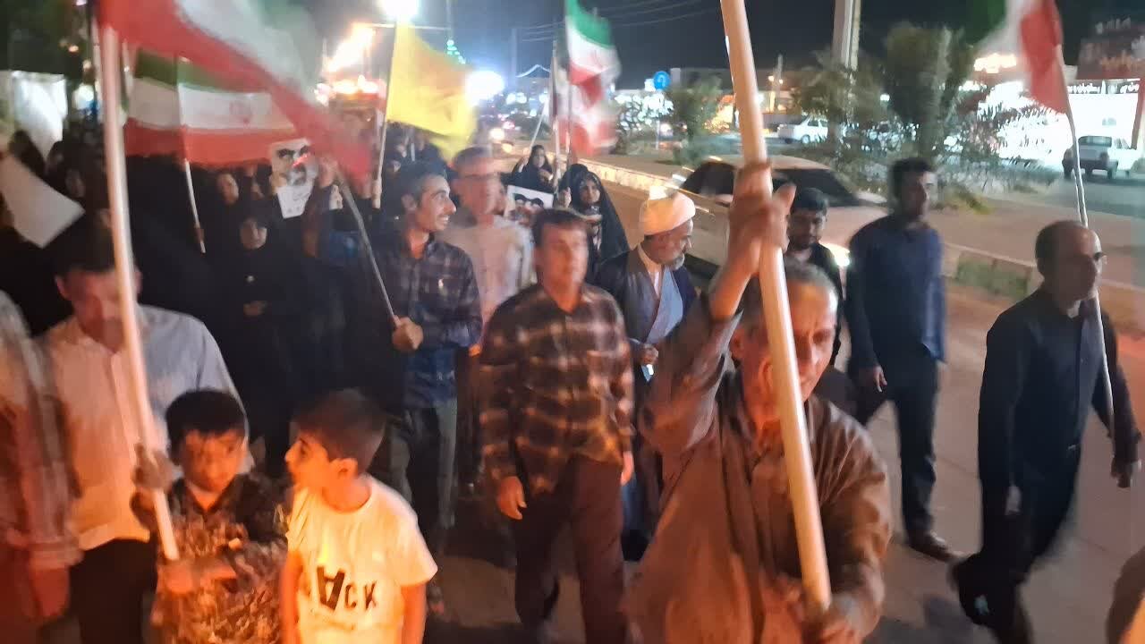 فیلم| راهپیمایی مردم آبدان در حمایت از نظام و رهبری