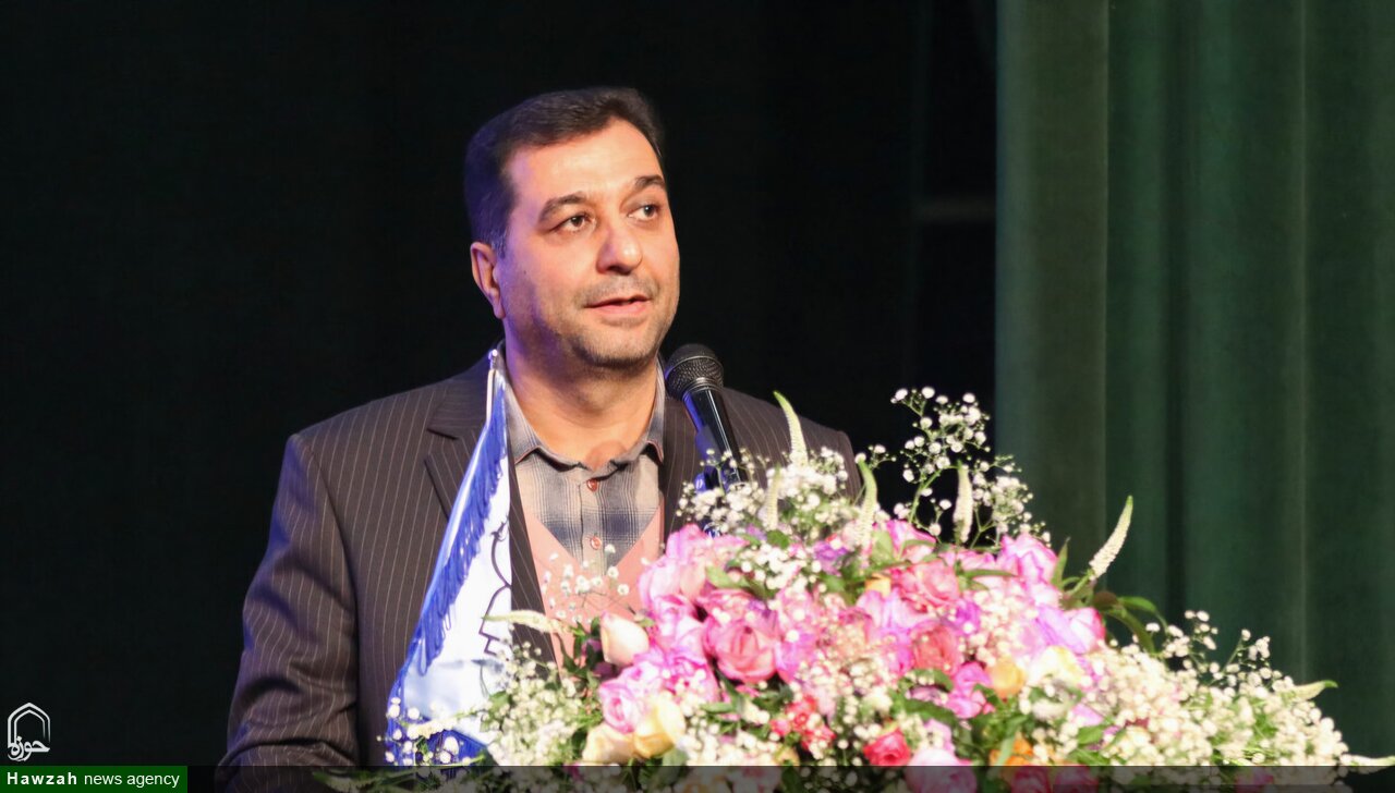 مدارس به سنگر هویت‌سازی و حمایت از آسیب‌دیدگان جنگ تبدیل شده‌اند