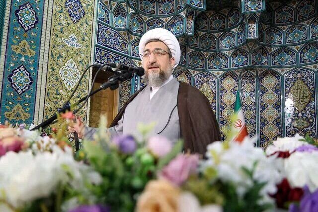 خلیج‌فارس خانه ماست و قانون تردد را خود وضع می‌کنیم