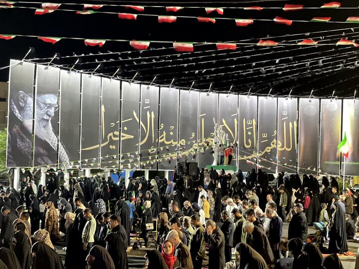 تصاویر؛ ۶۹ شب اهتزاز پرچم اقتدار ایران توسط مردم ملارد