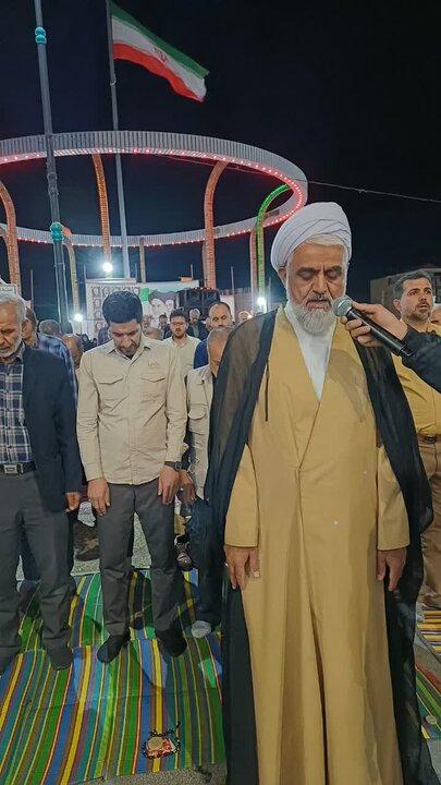 تصاویر/اقامه نماز استغاثه در زرندیه