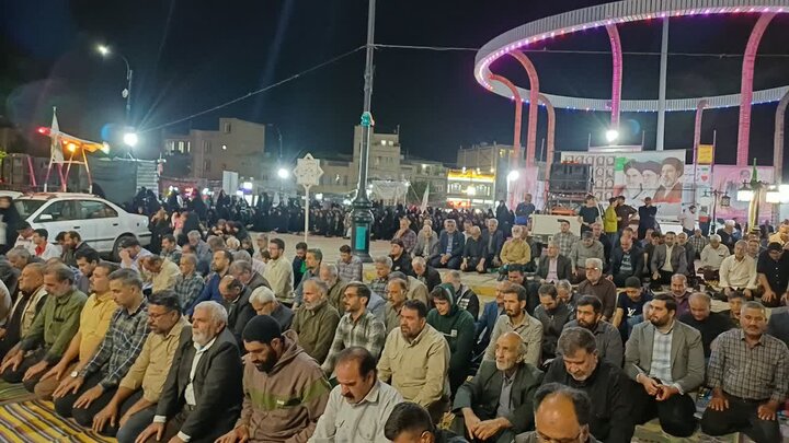 تصاویر/اقامه نماز استغاثه در زرندیه