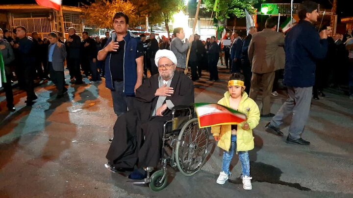 تصاویر/ میدان اصلی شهرستان شاهین دژ میزبان شصت و نهمین اجتماع مردمی در حمایت از نیروهای مسلح