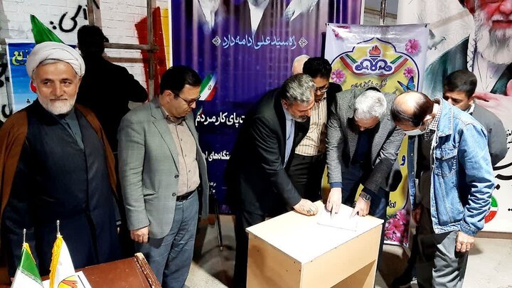 تصاویر/ میدان اصلی شهرستان شاهین دژ میزبان شصت و نهمین اجتماع مردمی در حمایت از نیروهای مسلح