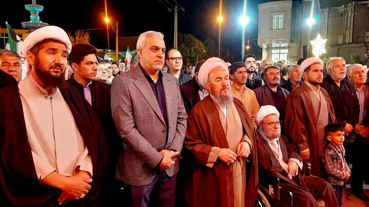 تصاویر/ میدان اصلی شهرستان شاهین دژ میزبان شصت و نهمین اجتماع مردمی در حمایت از نیروهای مسلح