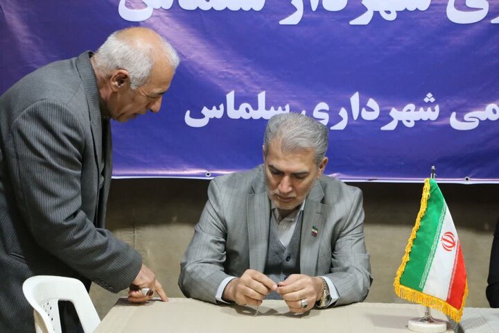 تصاویر/ شصت و نهمین حضور متوالی؛ مردم سلماس  در دفاع از نظام اسلامی
