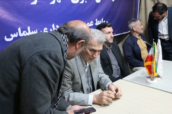 تصاویر/ شصت و نهمین حضور متوالی؛ مردم سلماس  در دفاع از نظام اسلامی