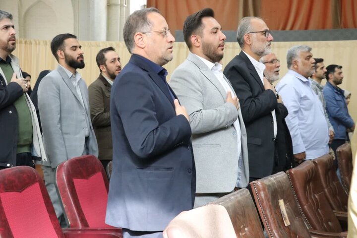 تصاویر/ آیین تجلیل از خادمان و عوامل اجرایی «زیر سایه خورشید» در آذربایجان غربی