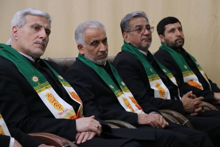 تصاویر/ آیین تجلیل از خادمان و عوامل اجرایی «زیر سایه خورشید» در آذربایجان غربی