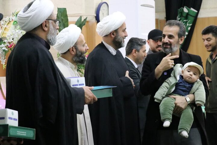 تصاویر/ آیین تجلیل از خادمان و عوامل اجرایی «زیر سایه خورشید» در آذربایجان غربی