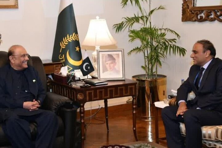 پاکستانی صدر کی نئے منتخب سفیر پاکستان برائے تہران سے روانگی سے قبل ملاقات / پاکستانی کمیونٹی، طلباء اور مقامی حکام کے ساتھ فعال تعامل پر تاکید
