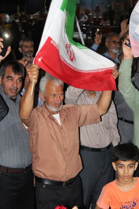 تصاویر/ شصت و نهمین شب حضور حماسی مردم بندرریگ در بیعت با رهبر انقلاب