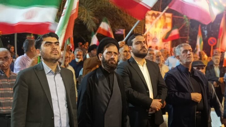 تصاویر/ گوشه‌هایی از تجمع خیابانی «شب‌های اقتدار» توسط مردم گرمسار