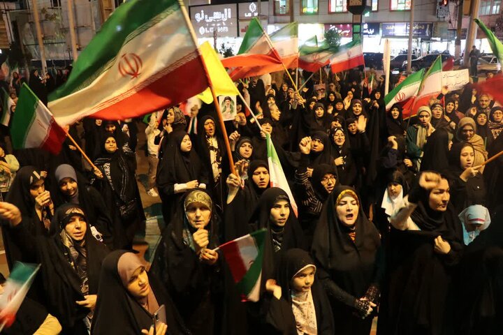 تصاویر/ هفتاد و یکمین اجتماع شبانه مردمی در قرچک