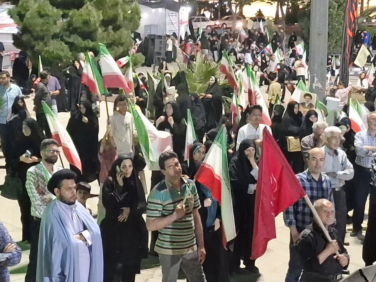فیلم | موج شصت و نهم میدان داری مردم ولایت مدار کاشان در دفاع از وطن