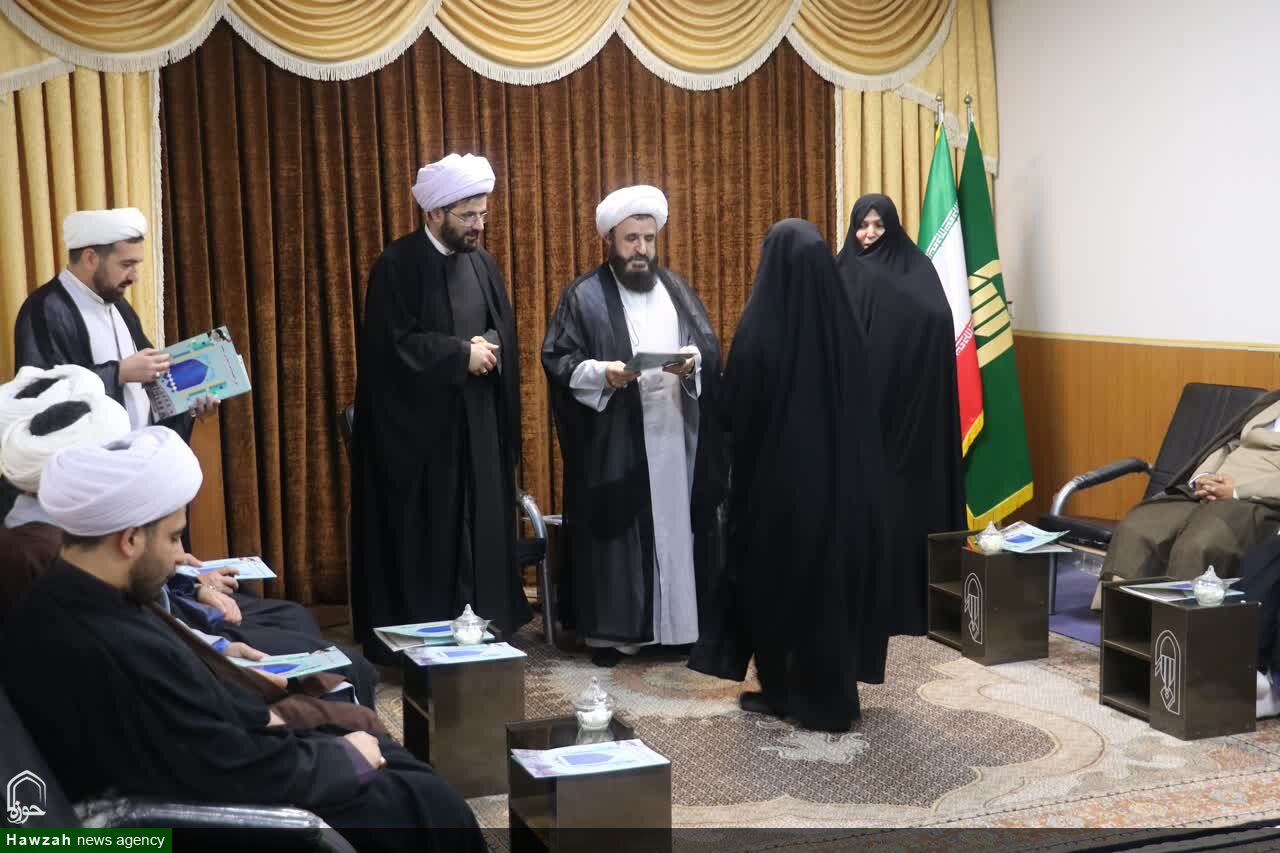 تصاویر/ دیدار مدیران و اساتید مدارس علمیه شهرستان گرمی با امام جمعه