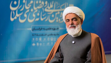 دعوت خانواده‌ها به تشویق فرزندان برای ورود به مسیر علوم دینی
