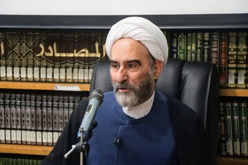 اگر انقلاب اسلامی را از هویت ایرانی جدا کنیم، تجزیه می‌شود / تنگه هرمز چیزی جدای از سرزمین ما نیست