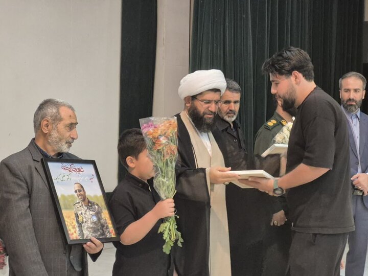 تصاویر/ تجلیل از فعالان جهادی پاکدشت