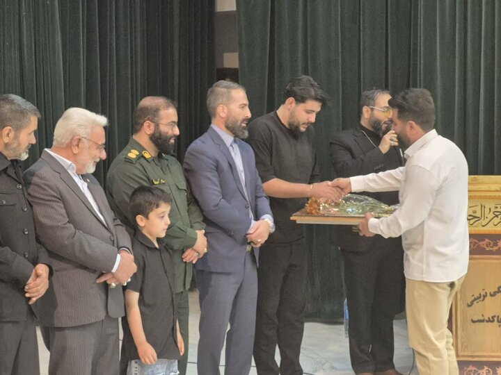 تصاویر/ تجلیل از فعالان جهادی پاکدشت