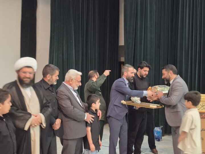 تصاویر/ تجلیل از فعالان جهادی پاکدشت
